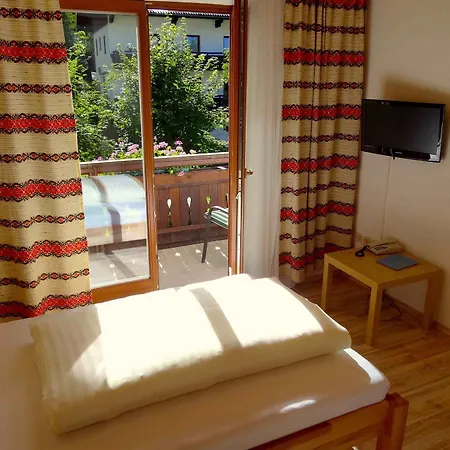 Hotel Evianquelle 3*