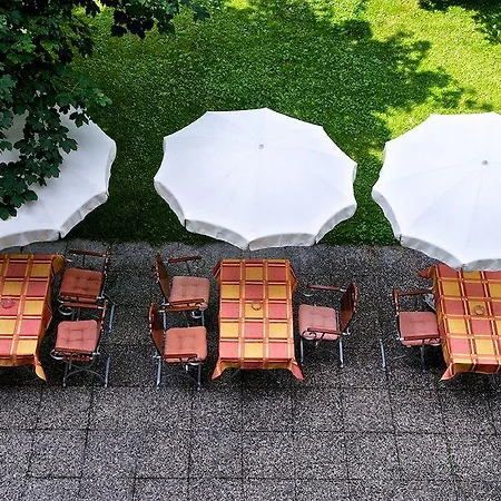 Evianquelle 3*