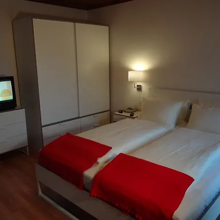 Evianquelle 3*