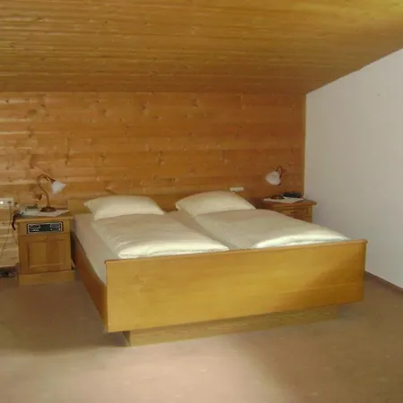 Evianquelle 3*